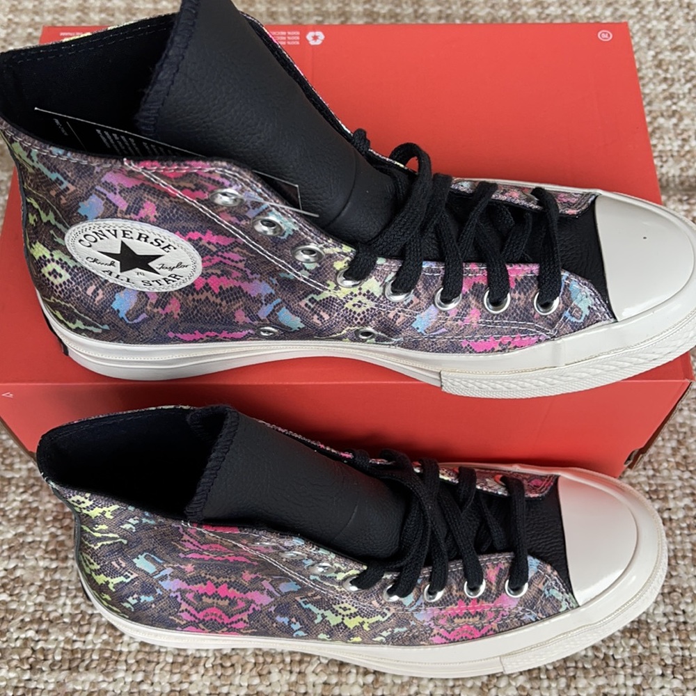 Converse Chuck 70 Hi ‘Digital Daze -Snakeskin’ WM 570264C
BLACK/HYPER PINK/EGRET - Picture 4 of 16